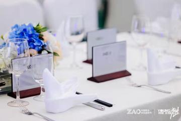 2025년까지 세계 전자종이 시장은 700억 달러를 넘어설 것입니다.